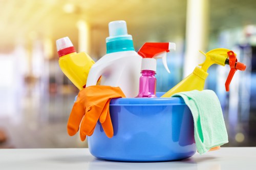 Local steam carpet cleaning service in Richmonduponthames home interior